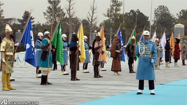 روحانی پاسخ محبت اردوغان را داد!/ استقبال با گارد اسب سواران! +تصاویر