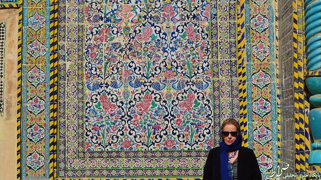 مسئولان در خواب بودند؟!/ گردش آزادانه خبرنگار صهیونیست در ایران! +تصاویر مسئولان در خواب بودند؟!/ گردش آزادانه خبرنگار صهیونیست در ایران! +تصاویر
