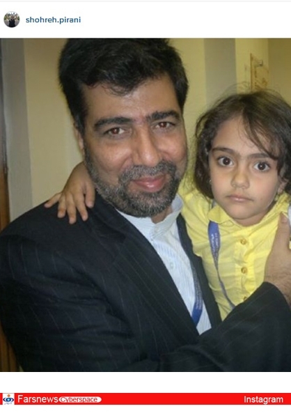 عکس/ آرمیتا در آغوش شهید رکنآبادی عکس/ آرمیتا در آغوش شهید رکنآبادی