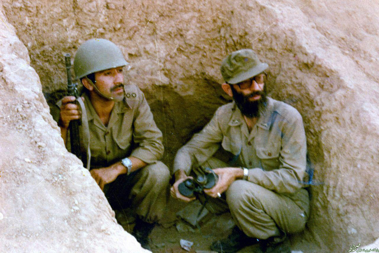عکسکمتردیدهشده از رهبری درزمان جنگ عکسکمتردیدهشده از رهبری درزمان جنگ