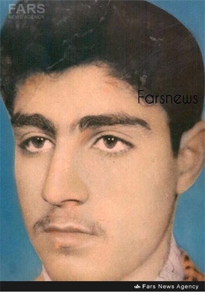 عکسی از حاج قاسم در بهمن ۵۷ عکسی از حاج قاسم در بهمن ۵۷
