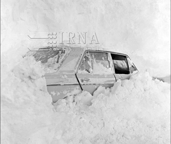 عکس/ حادثه در جاده هراز در سال 48