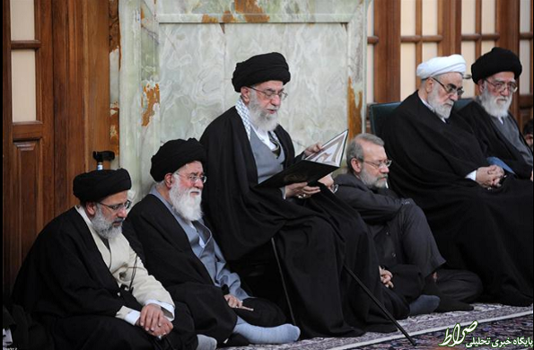 مراسم ترحیم آیتالله واعظ طبسی در حرم مطهر رضوی برگزار شد مراسم ترحیم آیتالله واعظ طبسی در حرم مطهر رضوی برگزار شد