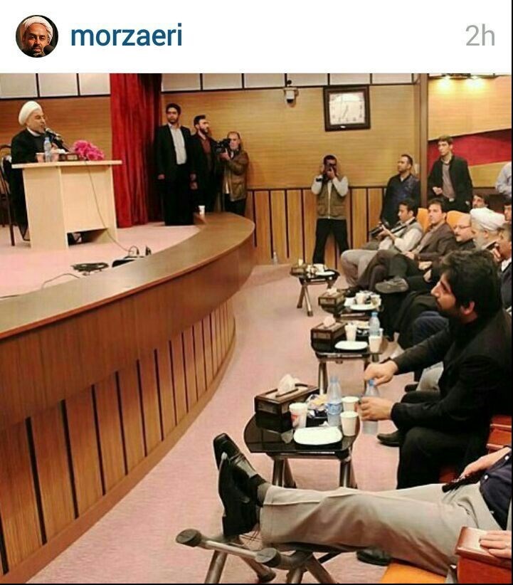 روحانی باید توی گوش برادرش بزند!/ لنگ دراز و رفتار شاهانه مال حکومت طاغوت بود روحانی باید توی گوش برادرش بزند!/ لنگ دراز و رفتار شاهانه مال حکومت طاغوت بود