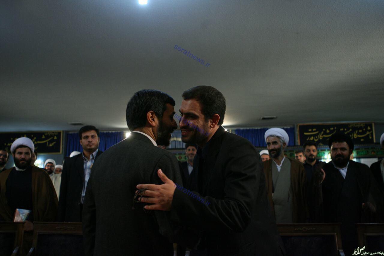رکورد منحصربفرد یکی از مسئولان دفتر روحانی +تصاویر رکورد منحصربفرد یکی از مسئولان دفتر روحانی +تصاویر