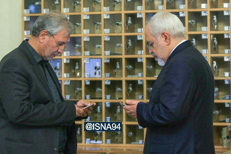 عکس/ محل نگهداری موبایل وزرا عکس/ محل نگهداری موبایل وزرا