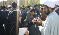 تجمع در اراک به دنبال معرفی استاندار منصوب به فتنه +تصاویر تجمع در اراک به دنبال معرفی استاندار منصوب به فتنه +تصاویر