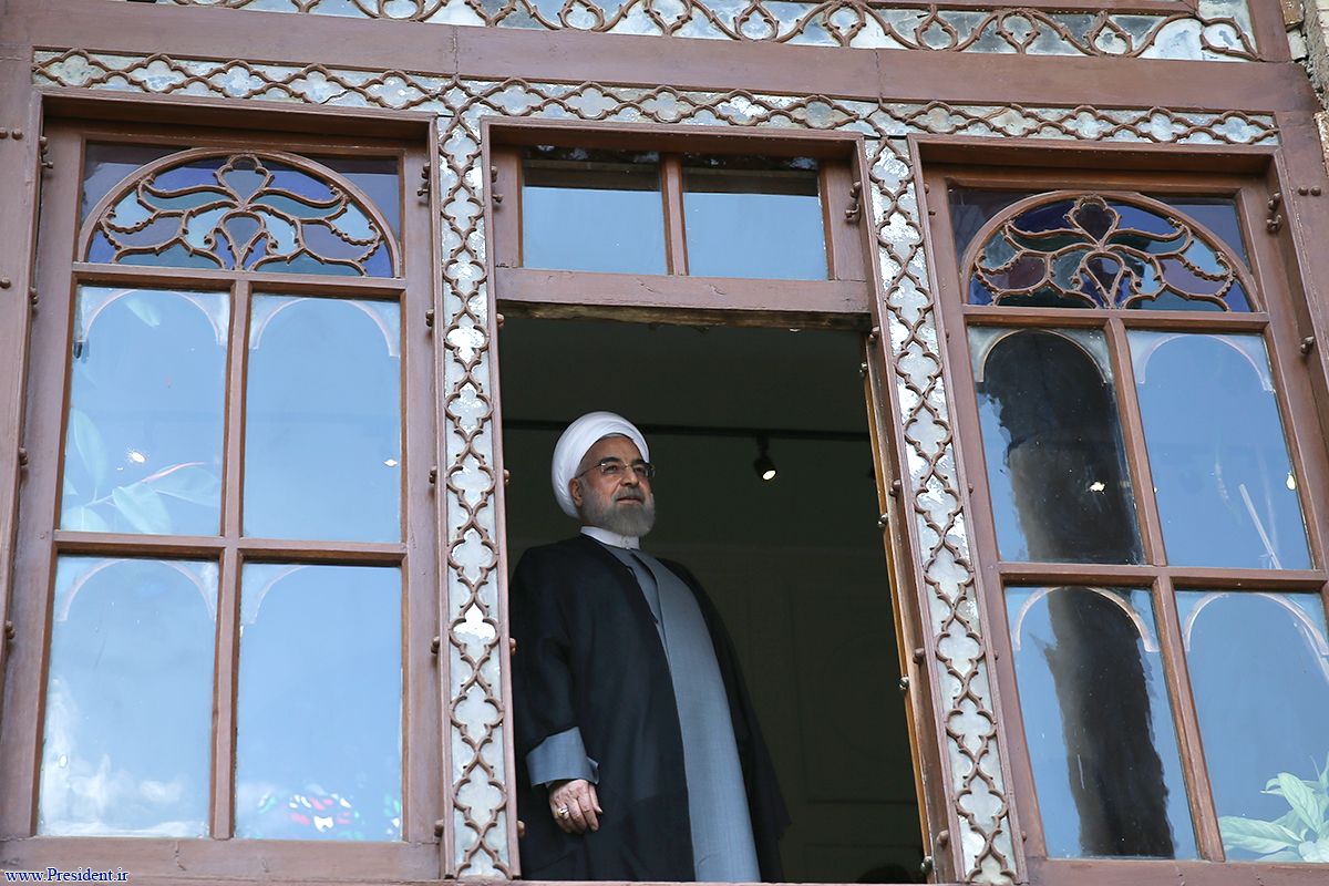 ژستهای جدید روحانی در موزه از راه رسید!/ دلیل اصرار ژستهای جدید روحانی در موزه از راه رسید!/ دلیل اصرار