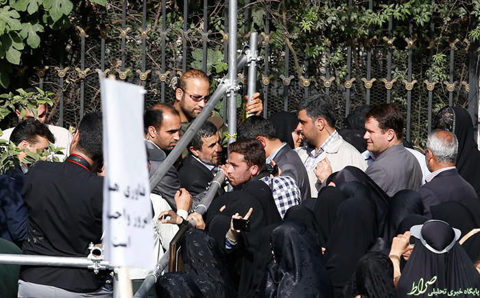 احمدینژاد؛ از احمدینژاد؛ از