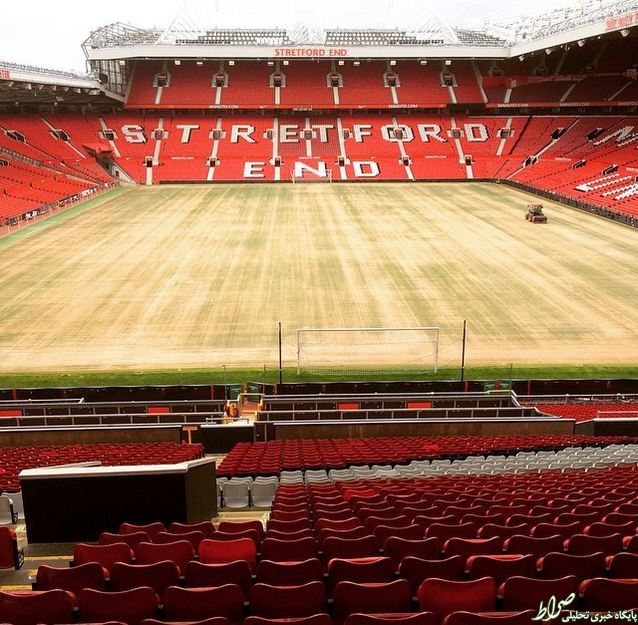 عکس/ تعویض چمن ورزشگا منچستر