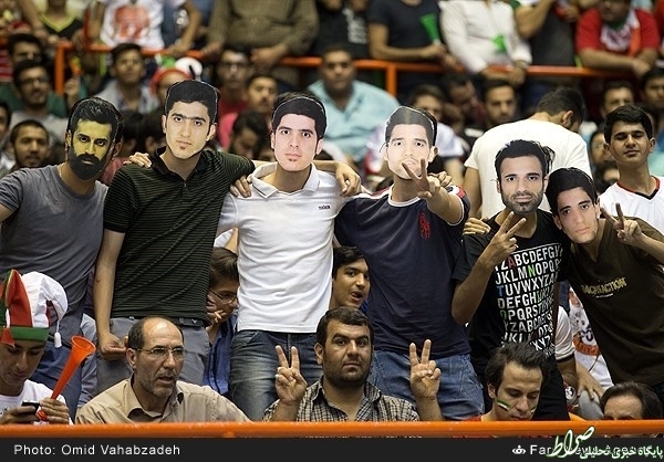 عکس/ هواداران متفاوت در سالن آزادی