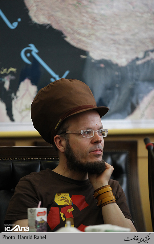 عکس/ تیپ جالب ایرانشناس هامبورگی