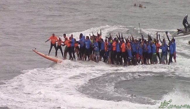 عکس/ رکورد شکنی جالب 66 نفره عکس/ رکورد شکنی جالب 66 نفره