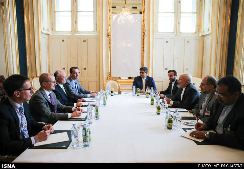 عکس/ دیدار ظریف و آمانو در وین عکس/ دیدار ظریف و آمانو در وین