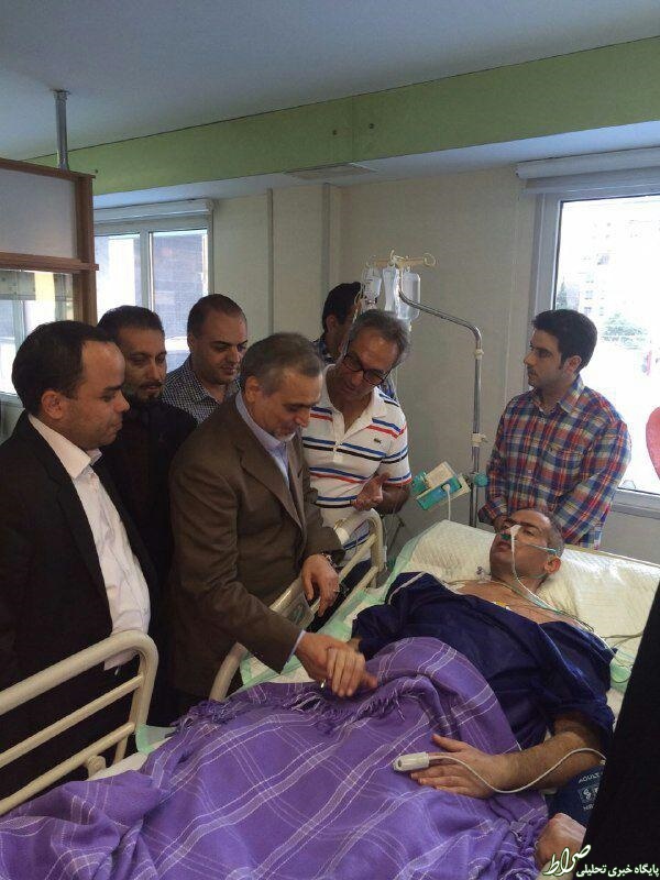 عکس/ عیادت حسین فریدون از عباسپور عکس/ عیادت حسین فریدون از عباسپور