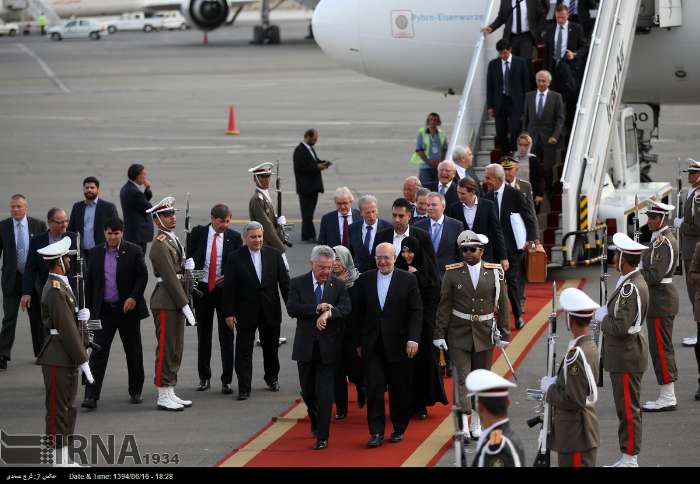 عکس/چه کسی به استقبال