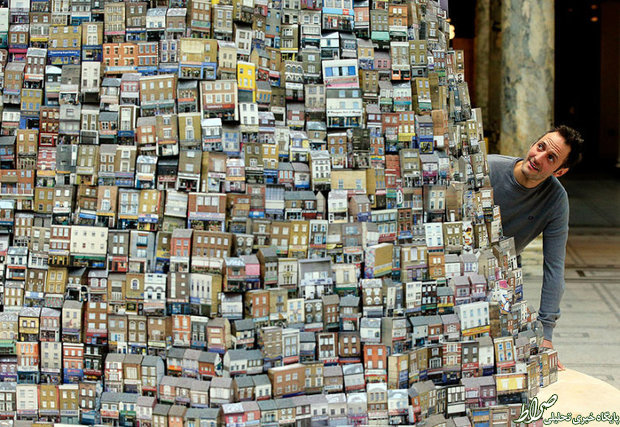 عکس/ مجسمه‌ای با ۳۰۰۰ قطعه سرامیک