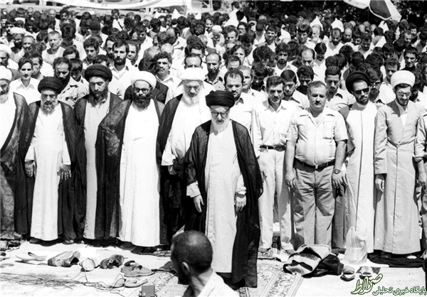 تصاویرمنشرنشده ازتشییع آیتالله طالقانی تصاویرمنشرنشده ازتشییع آیتالله طالقانی