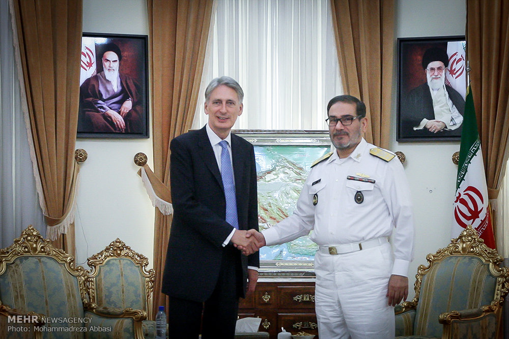 عکس/لباس نظامی شمخانی در دیداربا هاموند