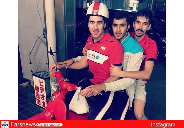 عکس/ موتورسواری والیبالیست‌های کشورمان در ژاپن