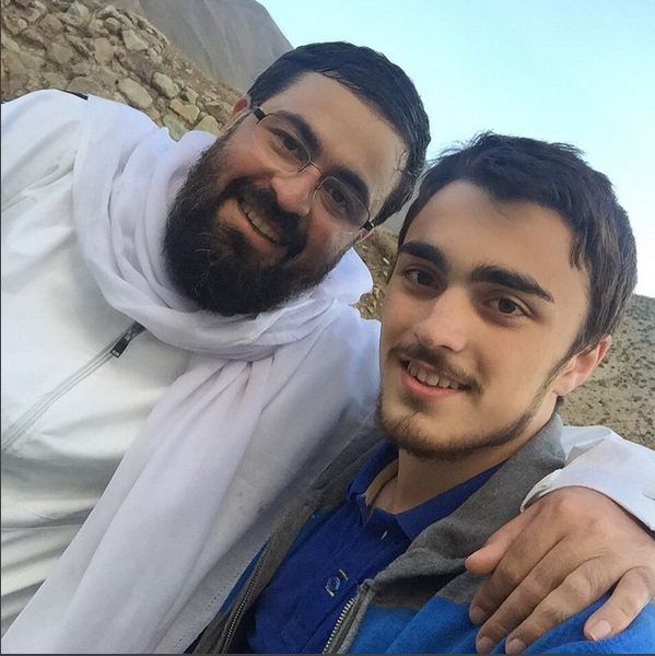 عکس/ کوهنوردی نوه و نتیجه امام‌خمینی(ره)