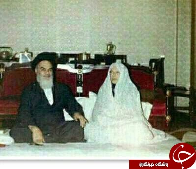 عکسی از امام (ره) درکنار همسرشان