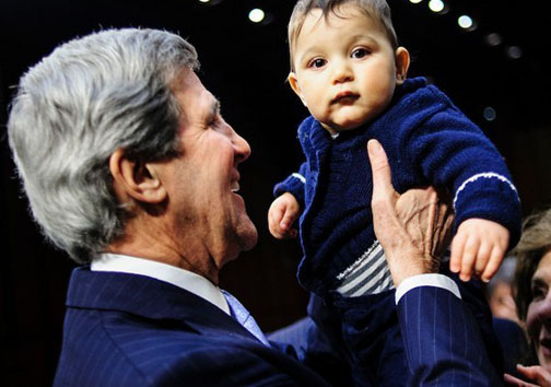 عکس/ جان کری و نوه ایرانی اش عکس/ جان کری و نوه ایرانی اش