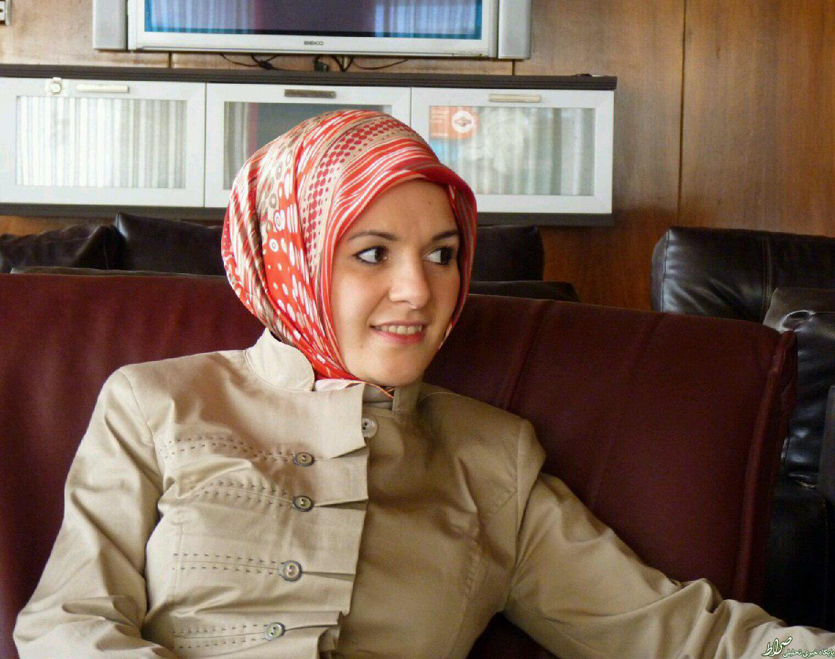 نماینده محجبه پارلمان بلژیک
