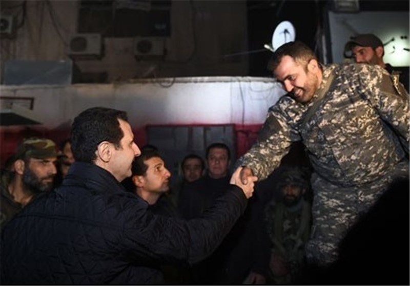 اسد روز خود را چگونه می‌گذراند؟+تصاویر
