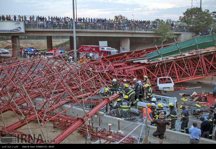 عکس/ سقوط پل عابر پیاده در آفریقا