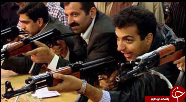 فردوسی پور در حال تیراندازی +عکس