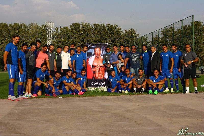 عکس/ گرامیداشت بیت اله درتمرین آبی‌ها