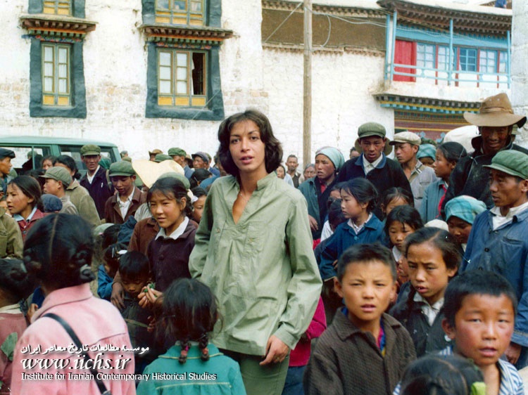 عکس/دختراشرف پهلوی درچین چه می‌کرد؟