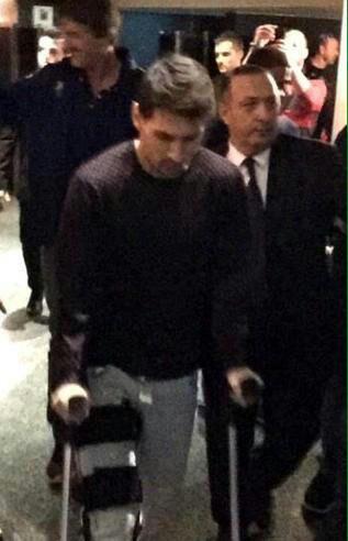 عکس/ لیونل مسی با عصا