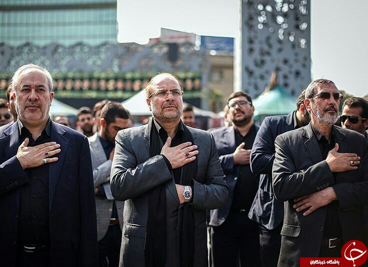 عکس/ قالیباف در مراسم عزاداری عکس/ قالیباف در مراسم عزاداری