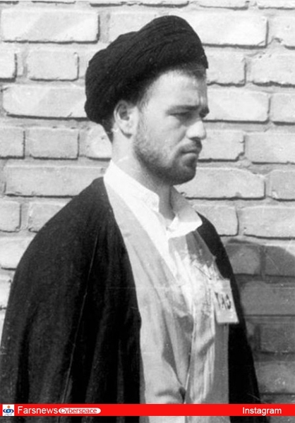 عکس/سیداحمد خمینی در زندان قزلقلعه عکس/سیداحمد خمینی در زندان قزلقلعه