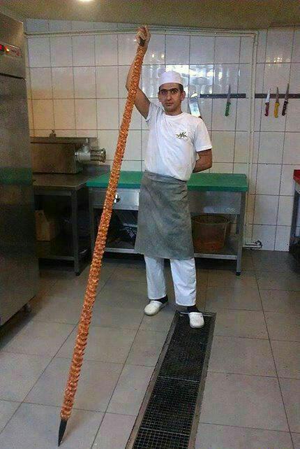 عکس/ بفرمائید کباب 5 متری! عکس/ بفرمائید کباب 5 متری!