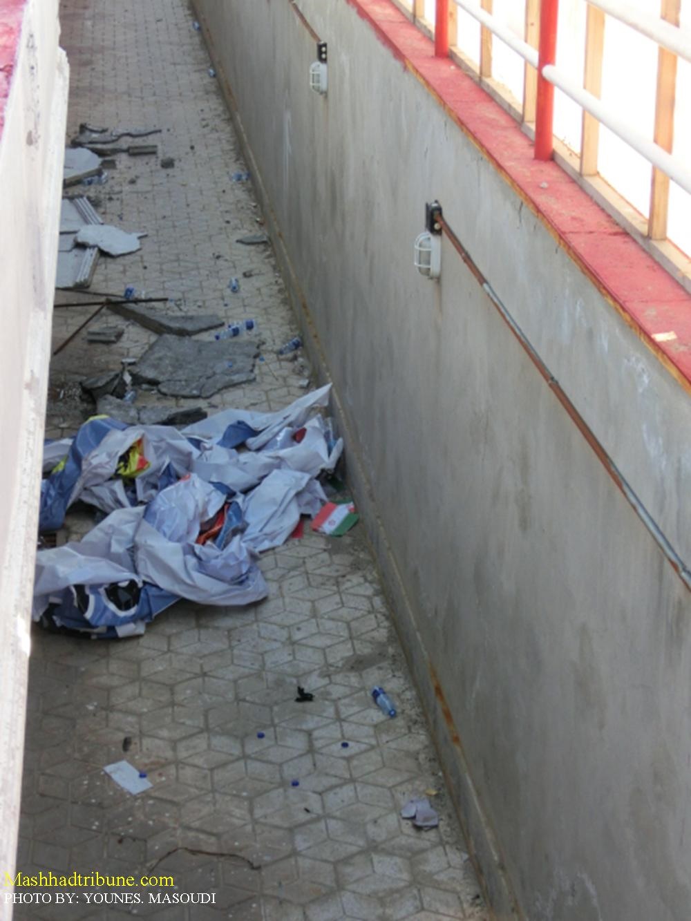 عکس/ریزش سقف ورزشگاه ثامن مشهد عکس/ریزش سقف ورزشگاه ثامن مشهد