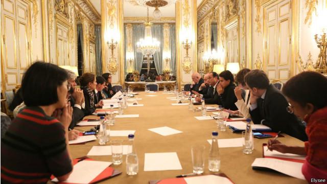 عکس/ جلسه اولاند پس از حوادث پاریس