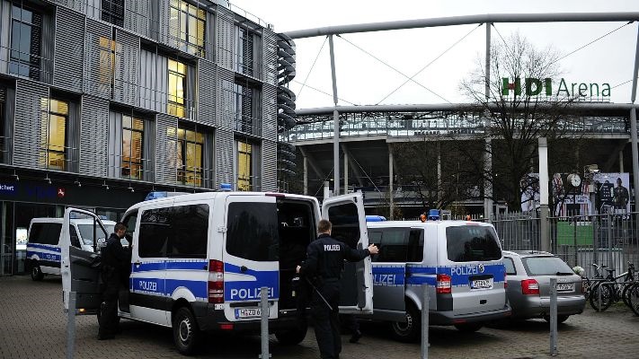تصاویر/ حضور پلیس در ورزشگاه آلمان‌ها