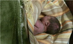 نجات نوزاد یک‌روزه از کنار جاده +عکس