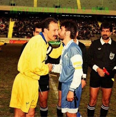 عکسی دیده‌نشده از قلعه‌نویی با بازوبند کاپیتانی