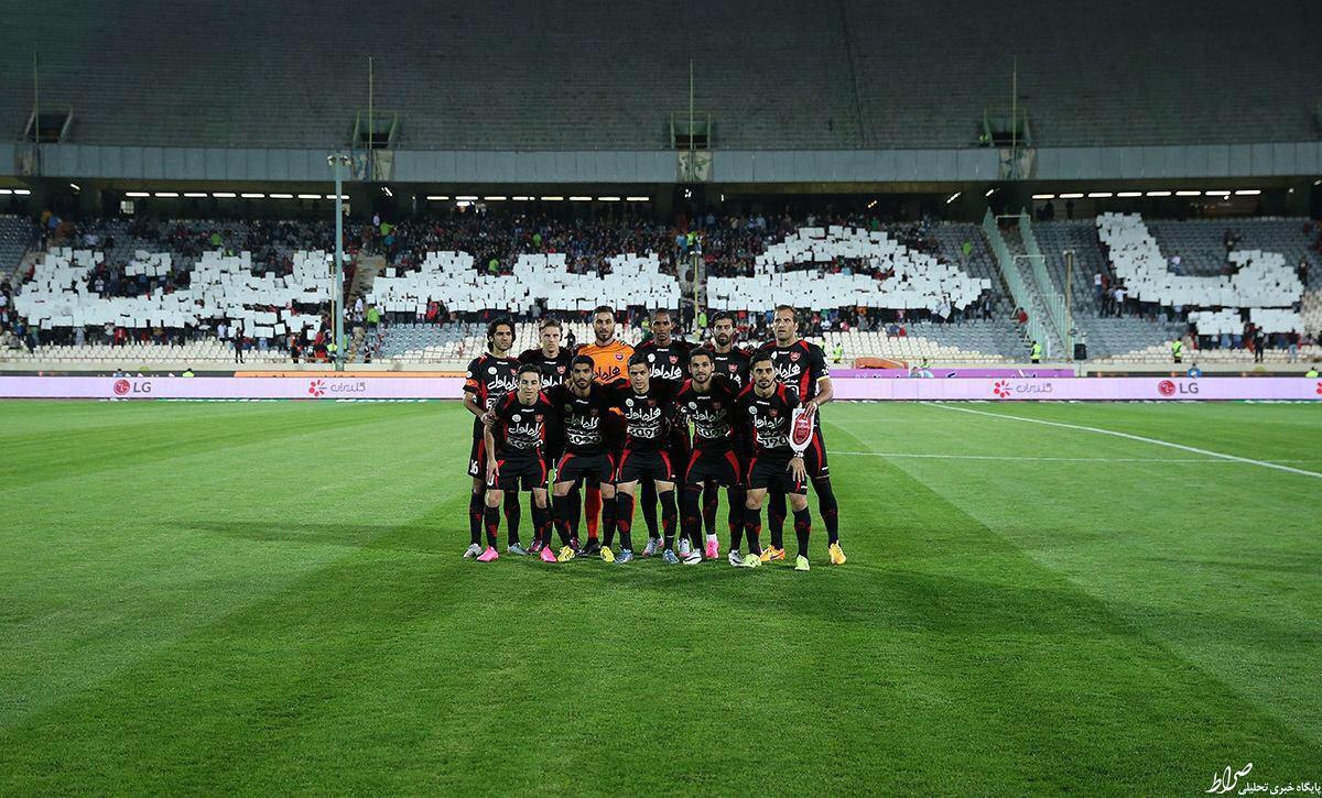 عکس/ ابتکارتماشاگران در دیدار پرسپولیس و ملوان