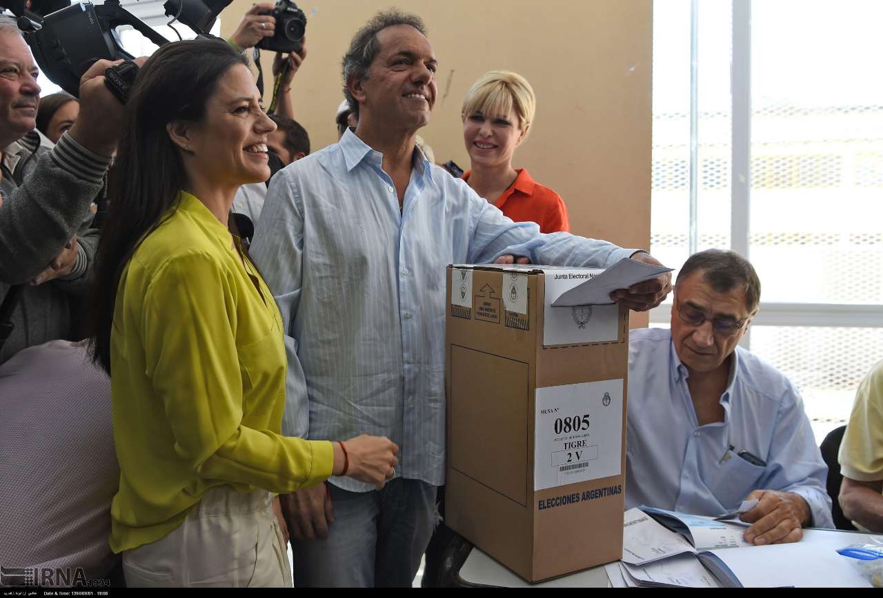 عکس/ صندوق رای انتخابات آرژانتین عکس/ صندوق رای انتخابات آرژانتین