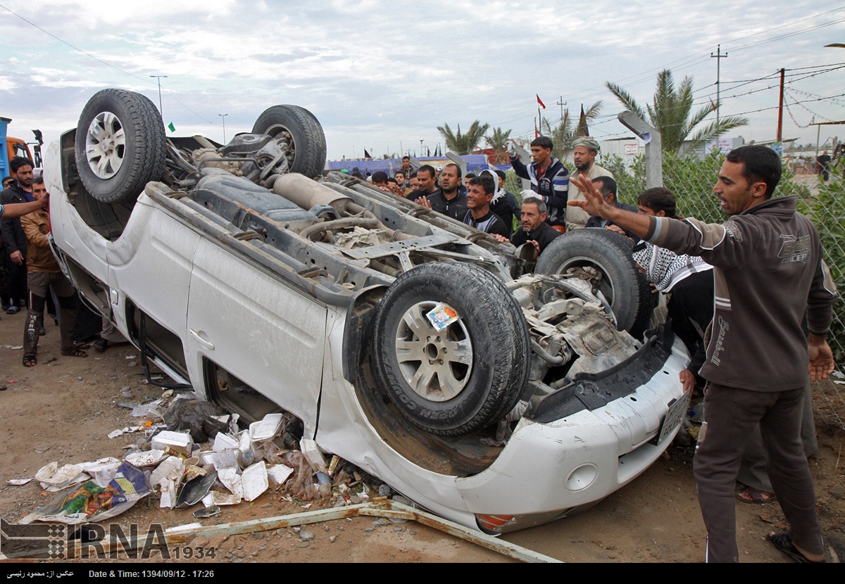 عکس/  واژگونی اتومبیل زائران ایرانی اربعین
