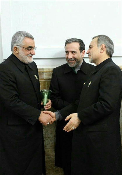 تصاویر/ خوش‌وبش فریدون و بروجردی در حرم امام رضا(ع)