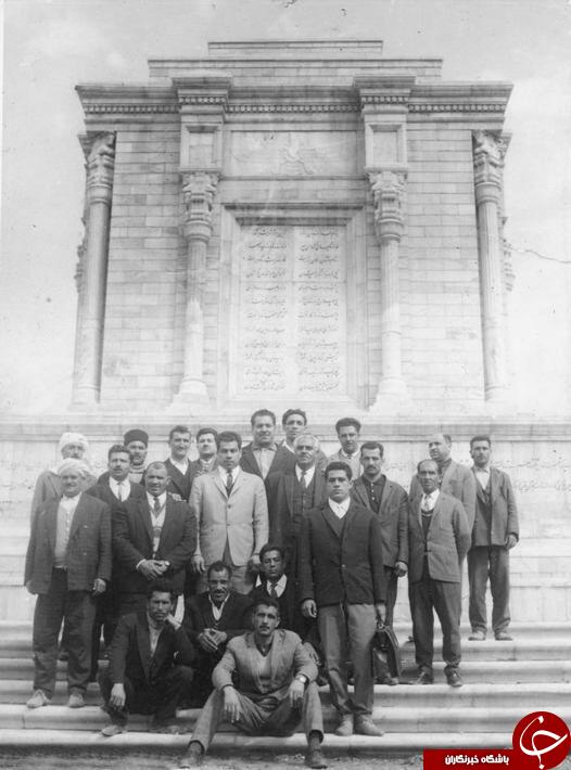 عکس/ تختی در آرامگاه فردوسی