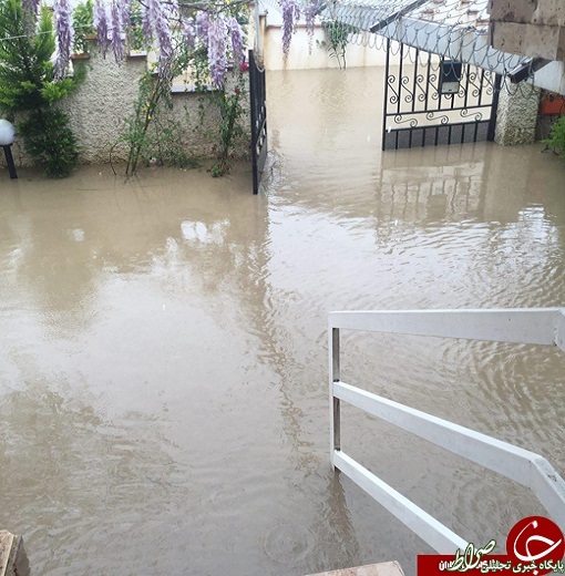 سیل هم‌اکنون منازل+ تصاویر