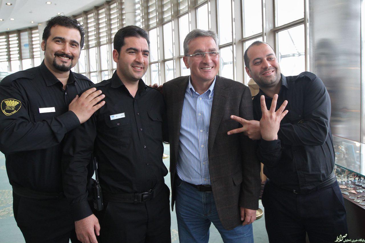 عکس/ برانکو و پسرش در برج میلاد