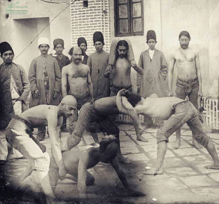 تصویری بسیار نایاب از تمرین کشتی در دوران قاجار